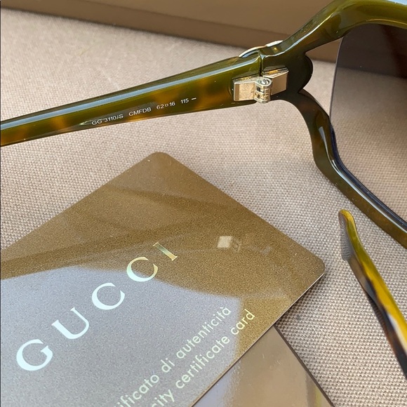 Authentic Gucci sunglasses - Picture 5 of 7